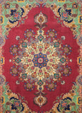 VINTAGE UNIQUE PERSIAN RUG IN GREEN AND RED